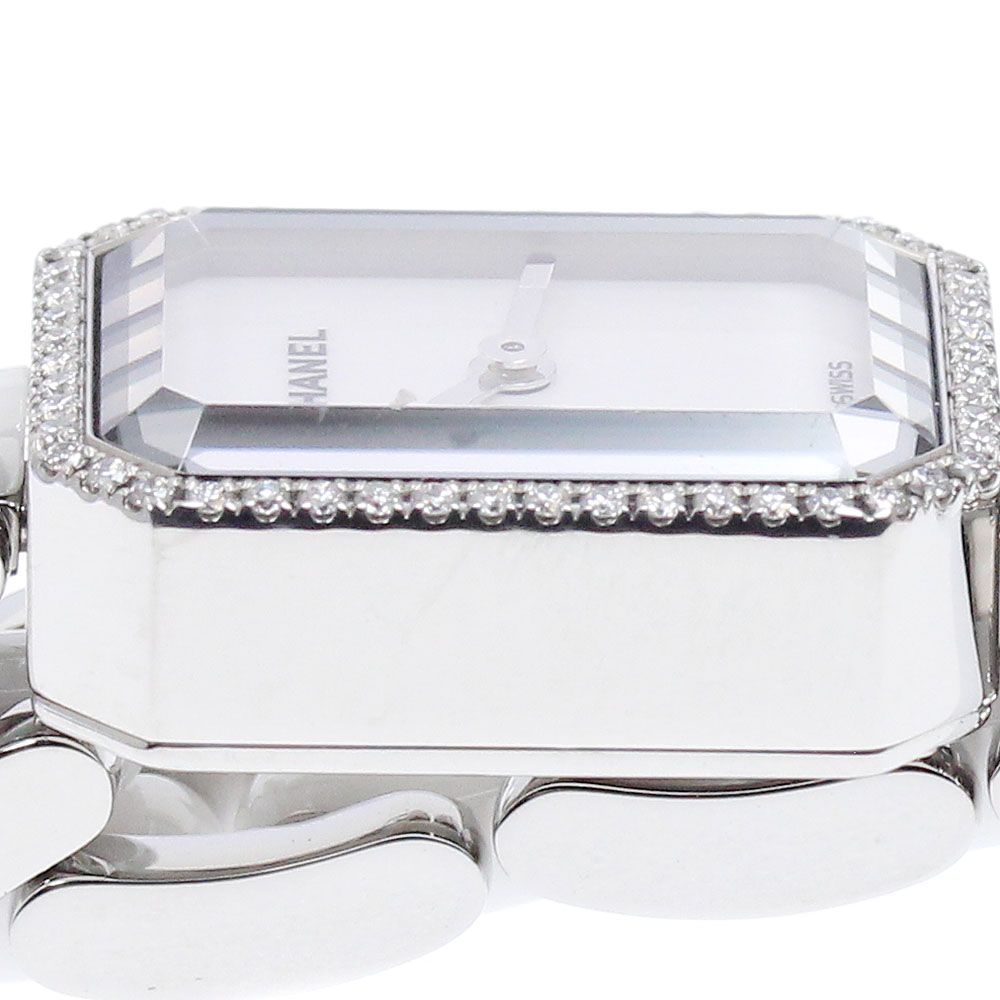 CHANEL H2132
