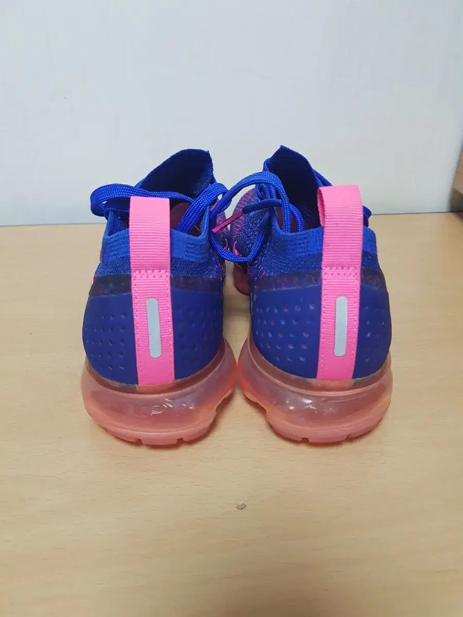 ナイキ エア ヴェイパーマックス フライニット トリプル ピンク 235