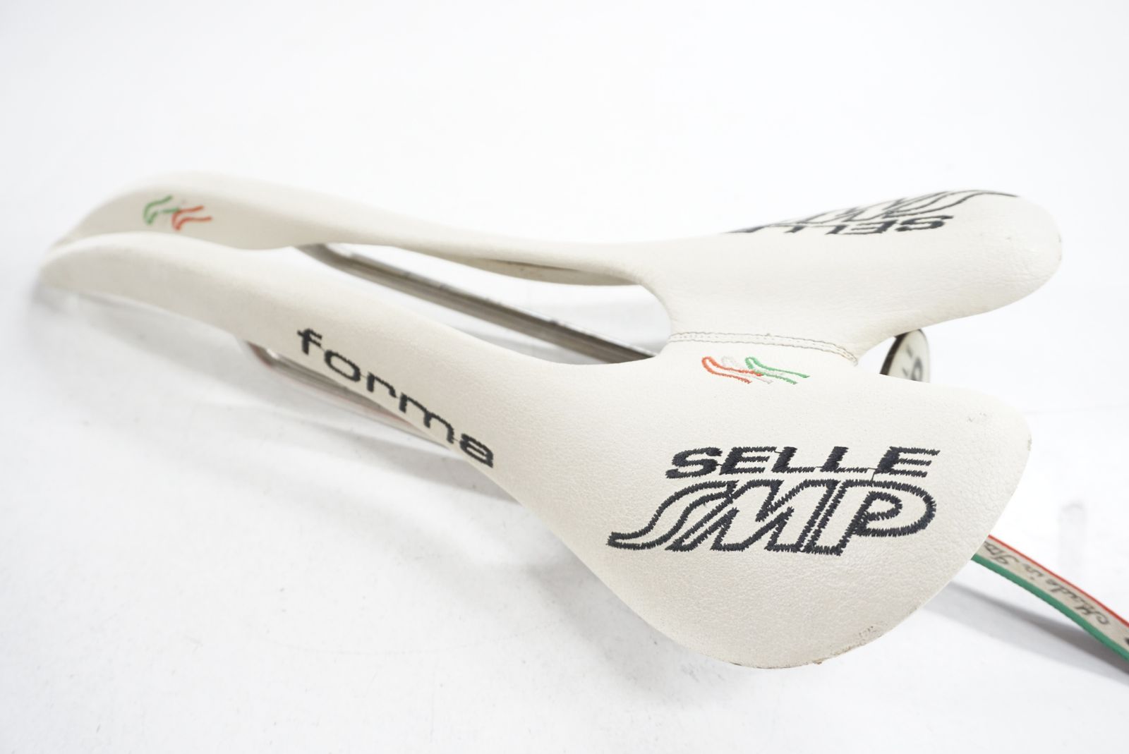 SELLE SMP 「セラ エスエムピー」 FORMA サドル / バイチャリ阪急塚口