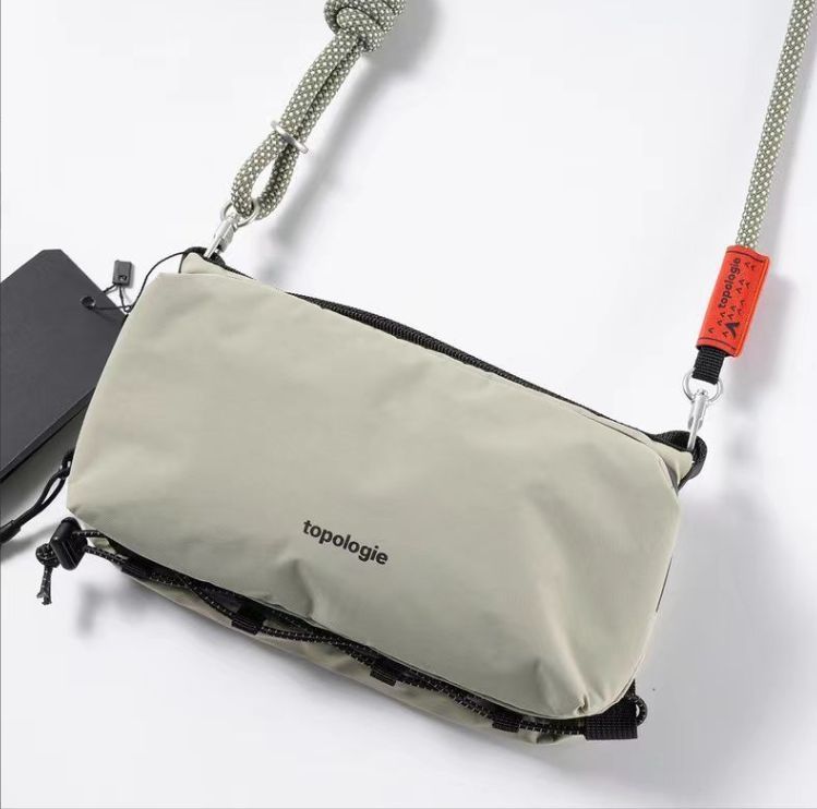 【超美品】 ヴィヴィアン ショルダー チェーン 黒 赤 3way ミニボストン ヴィヴィアン ショルダーバッグ チェーン」の人気商品一覧