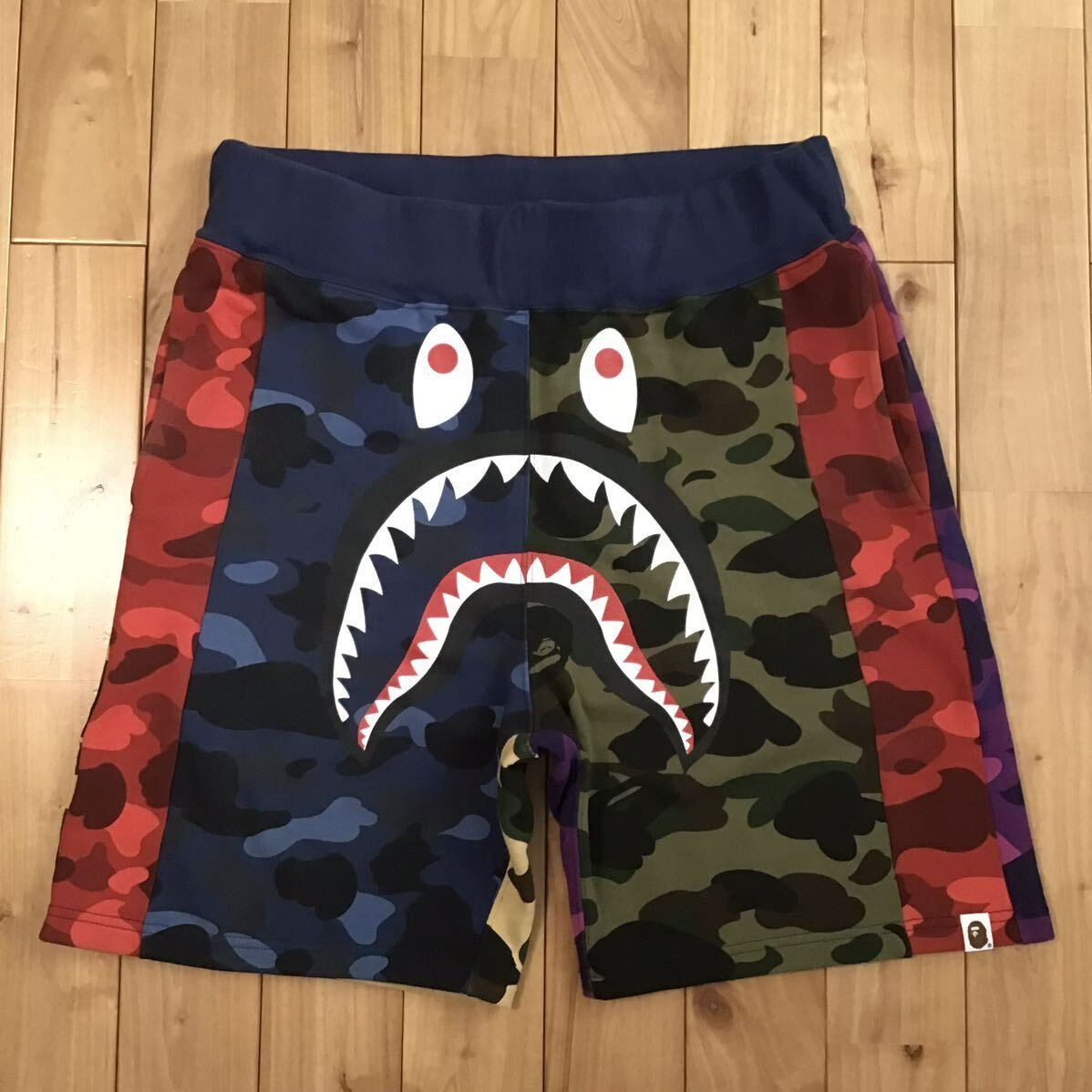 APE BATHING APE アベイシングエイプ ブルーカモ ハーフパンツ APE BATHING APE アベイシングエイプ ブルーカモ ハーフパンツ