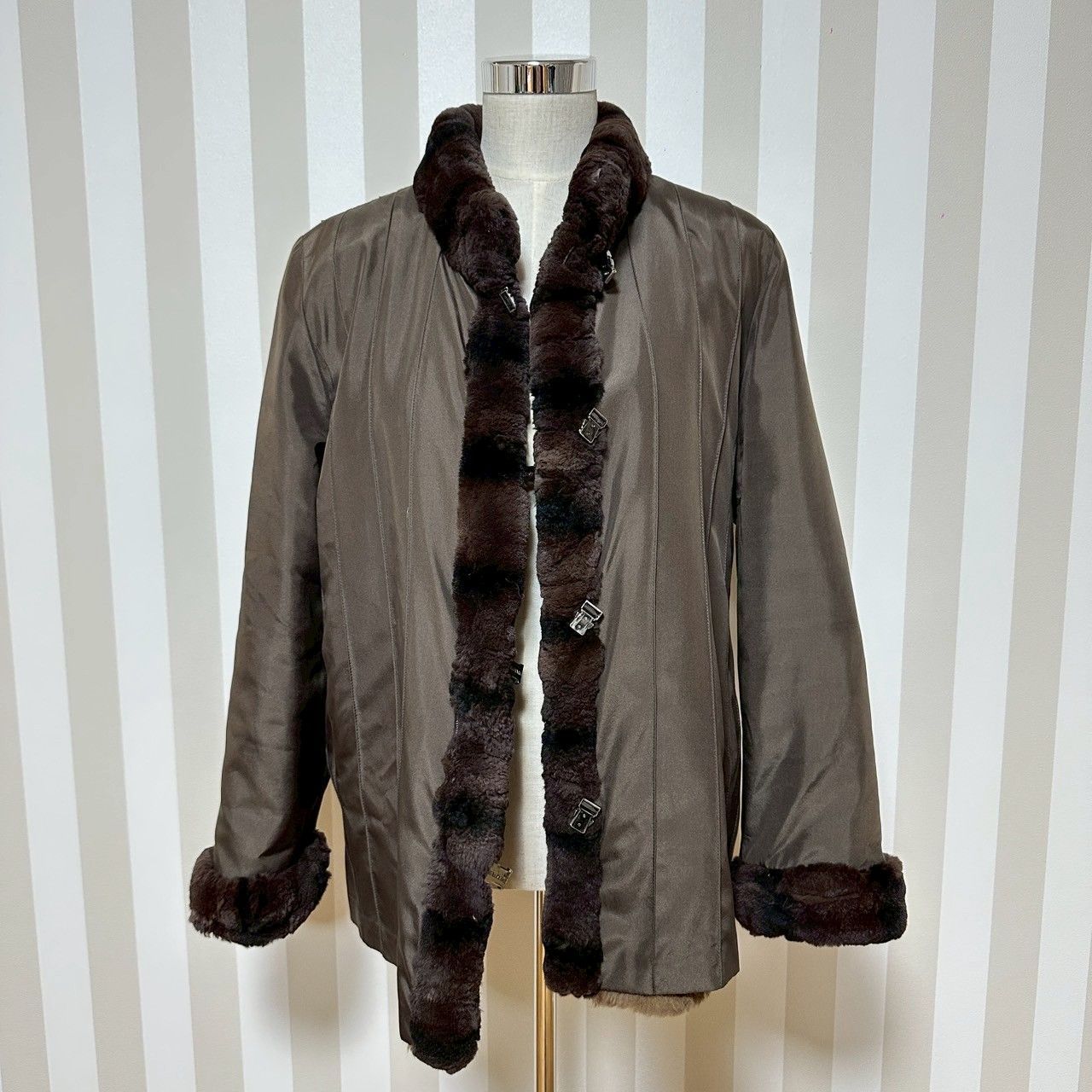 M20 BALMAIN バルマン リバーシブル コート 毛皮 シルク ラビット レッキス カーキ ブラウン 表記サイズ9 外ポケット2つ レディース 服 冬物 アウター K160009