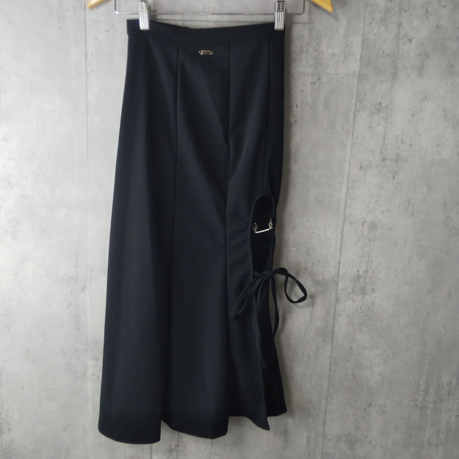 25SS【極美品】L ルフィル スキューバジャージースカート タイトスカート 25SS【極美品】L ルフィル スキューバジャージースカート タイト