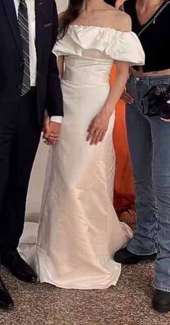 二次会ドレス花嫁 オフショル