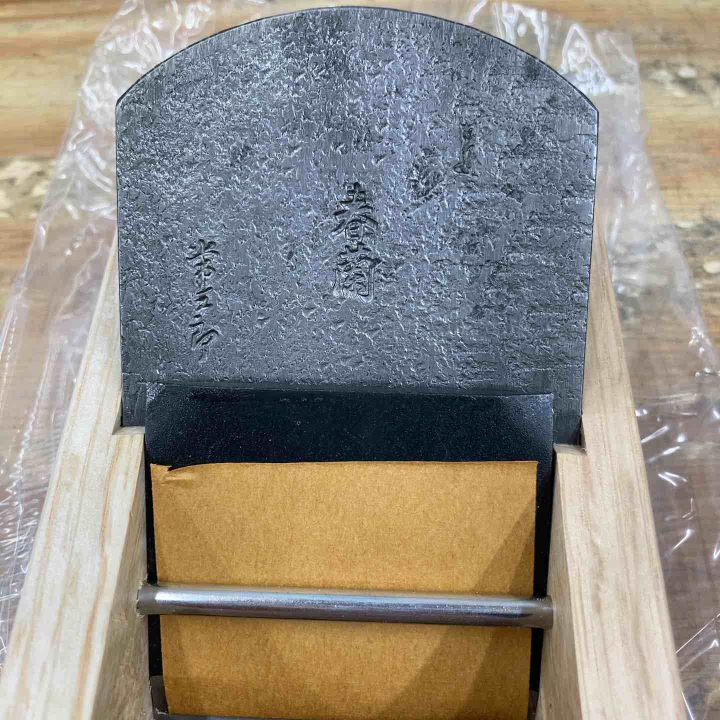 未使用品】常三郎 播州三木鉋 春蘭 青鋼 白樫 普通口 寸八 70mm
