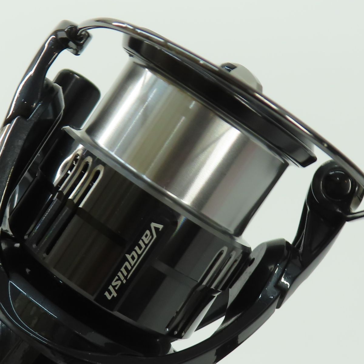 SHIMANO シマノ 19 Vanquish ヴァンキッシュ C3000SDHHG 03959 スピニングリール 本体のみ