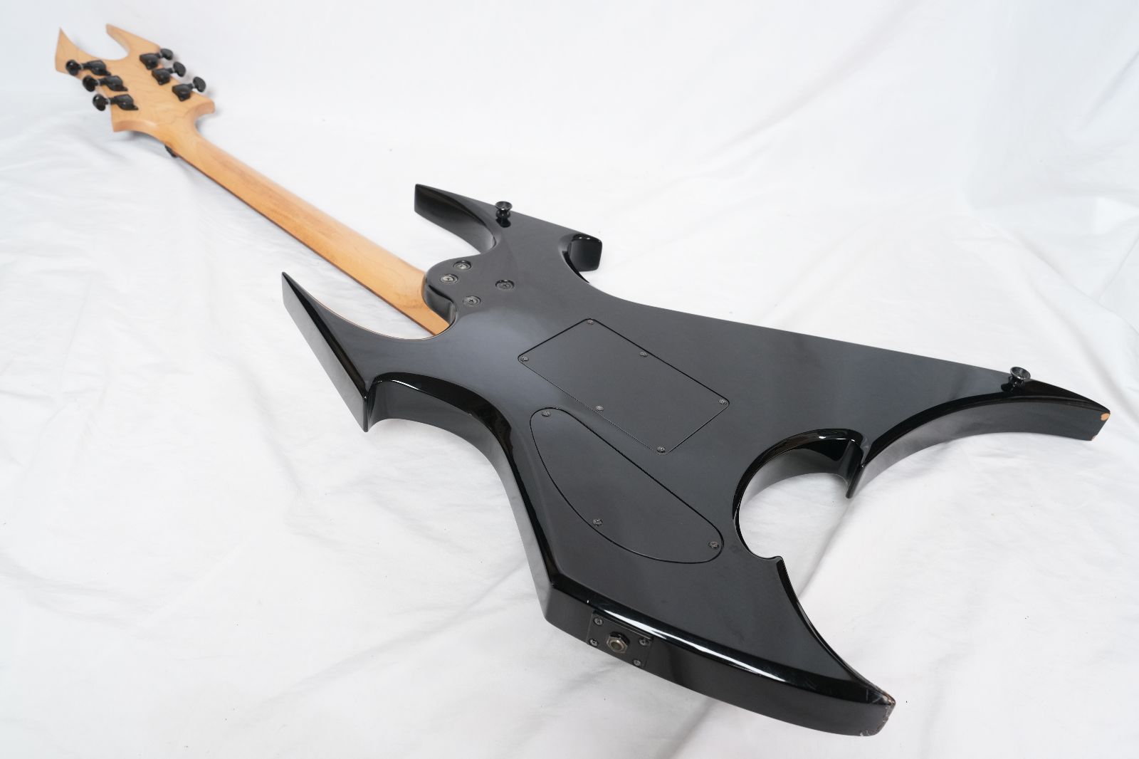 B.Cリッチ　変形ギター　エクスプローラー B.C. Rich（BCリッチ）が50周年を契機にラインナップを刷新