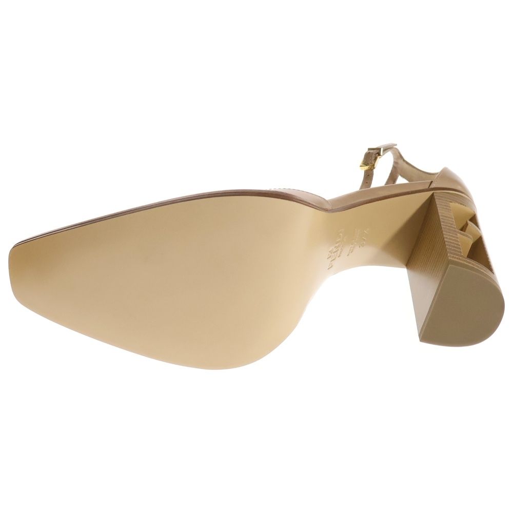 FENDI フェンディ