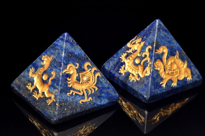 限定SALE，最新作 ラピスラズリ 34-35x34-35x31mm 四神内彫り ピラミッド 置物 1個売り パワーストーン 天然石 _CRG148-2【宅急便】 置物