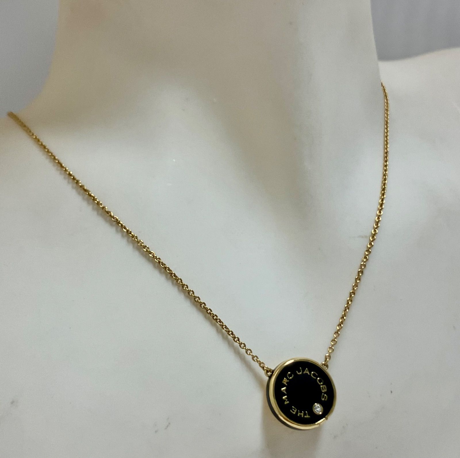 訳あり品】MARC JACOBS ネックレス M0017166-108 - メルカリ