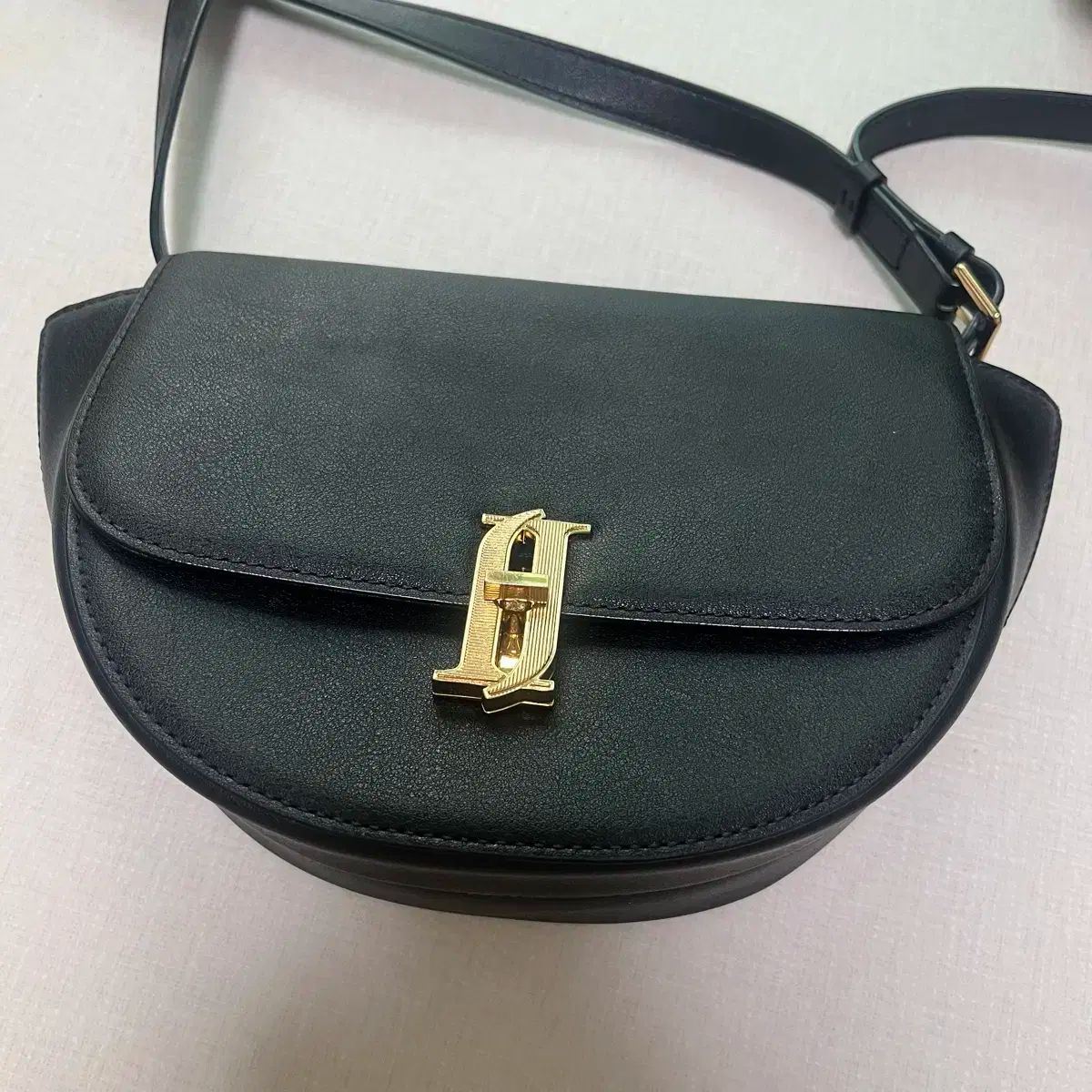 ジェイエスティナ