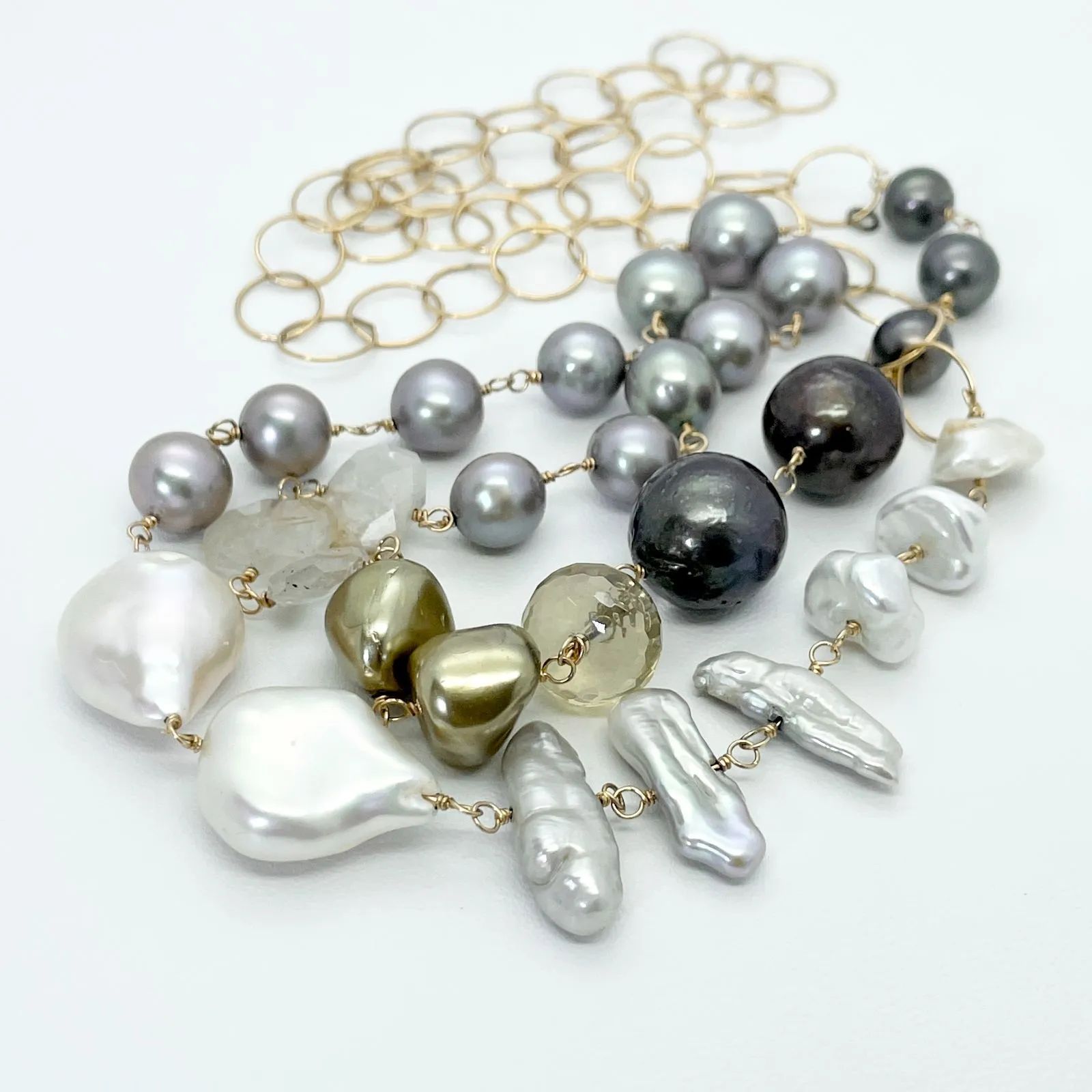 ラスールロングネックレス