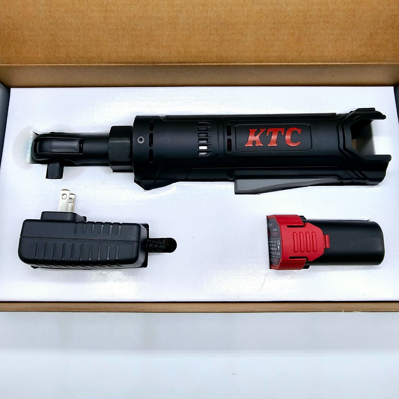 未使用品】KTC 9.5sq.コードレスラチェットレンチセット 充電式電動  