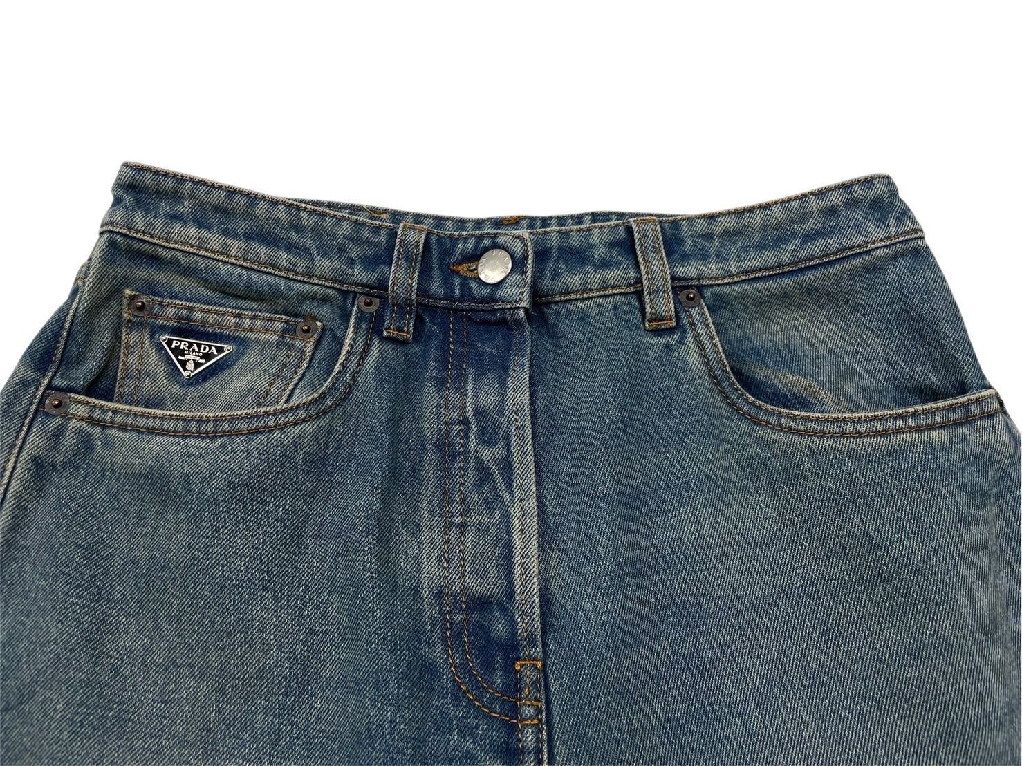 トライアングルロゴ