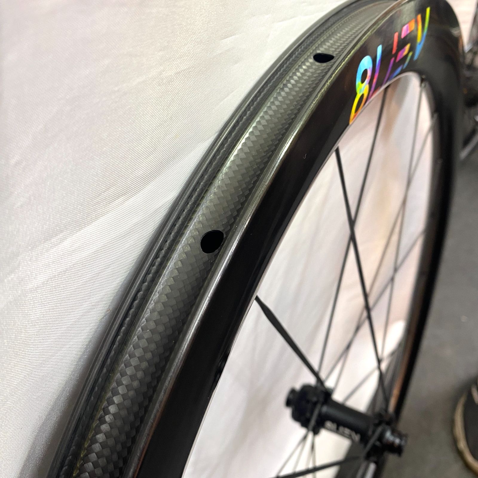 8LIEN（エイリアン）L5 Disc Carbon ホイール前後セット