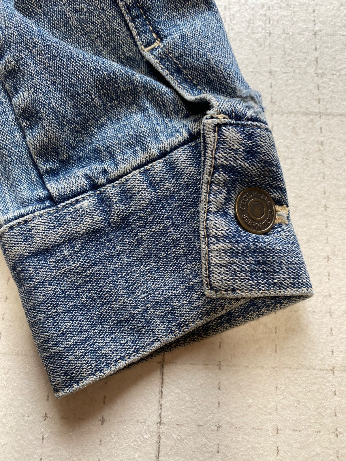 美品 レア 【CECIL Mc BEE】セシルマクビー ダメージデニムジャケット CECIL McBEE - セシルマクビー デニム ダメージ ジャケットの