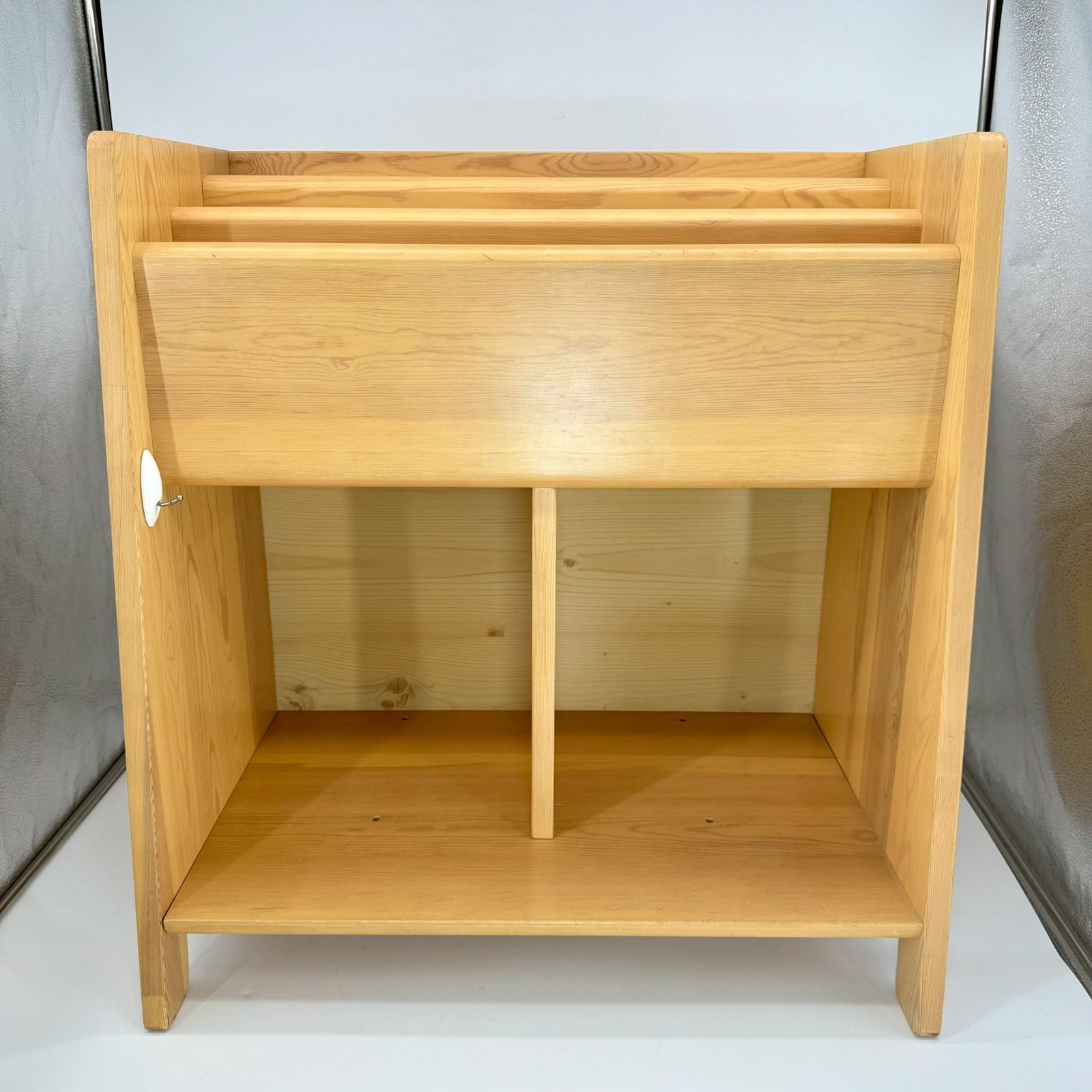 ベネッセ ブックシェルフ 絵本棚 子どもが伸びる 収納たっぷり キッズ家具