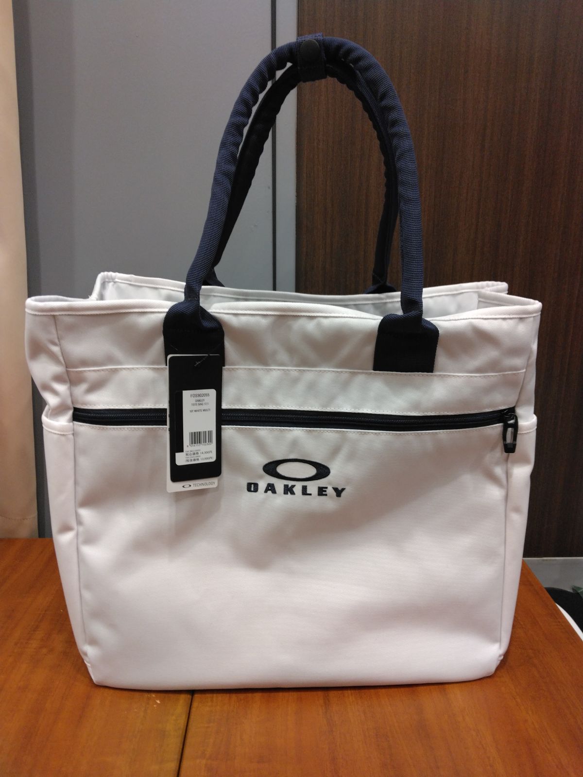 ♥ オークリー OAKLEY TOTE BAG 17.1 トートバッグ FOS902055 OAKLEY モデル 新橋店