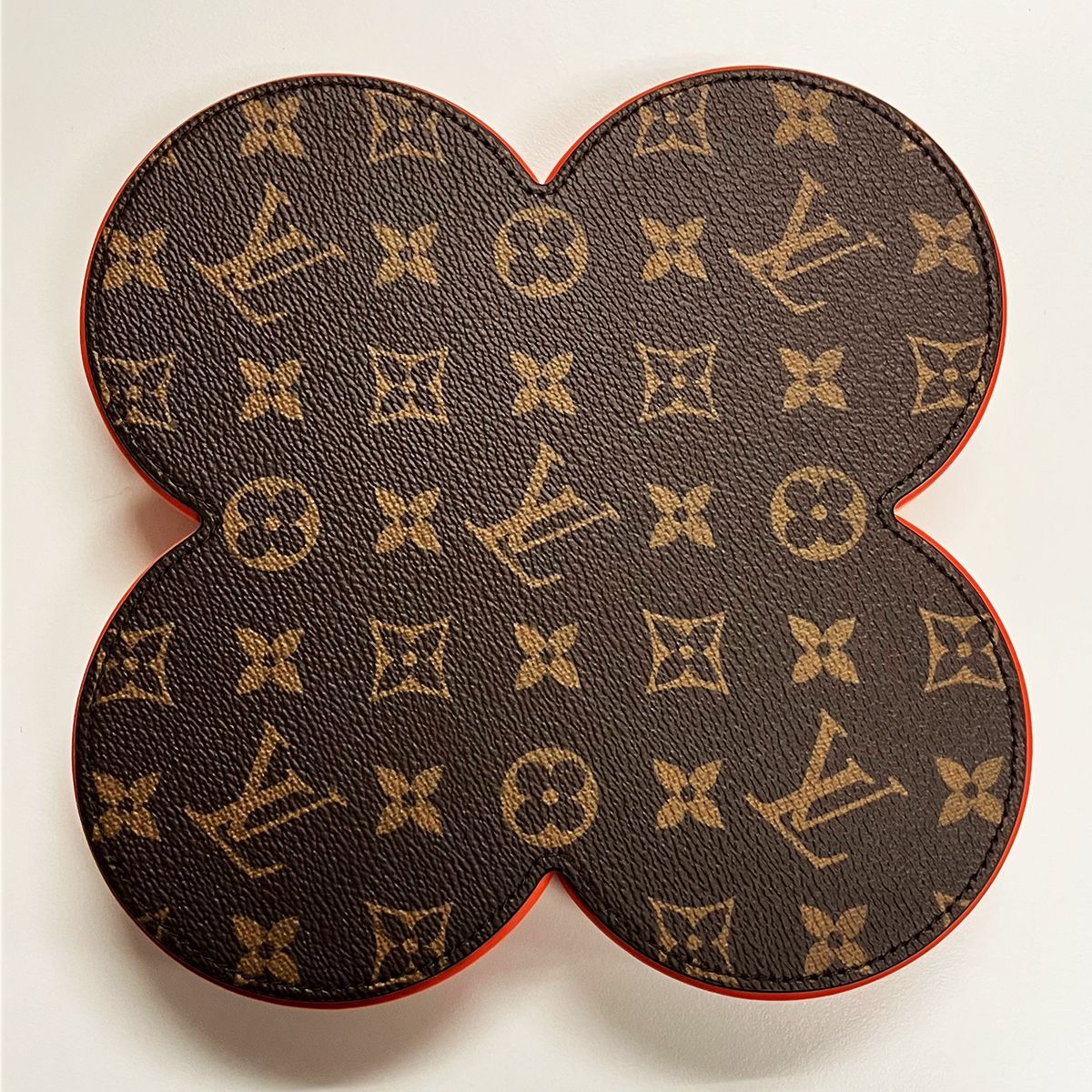 LOUIS VUITTON ルイヴィトン GI0836 モノグラム フラワートレイ
