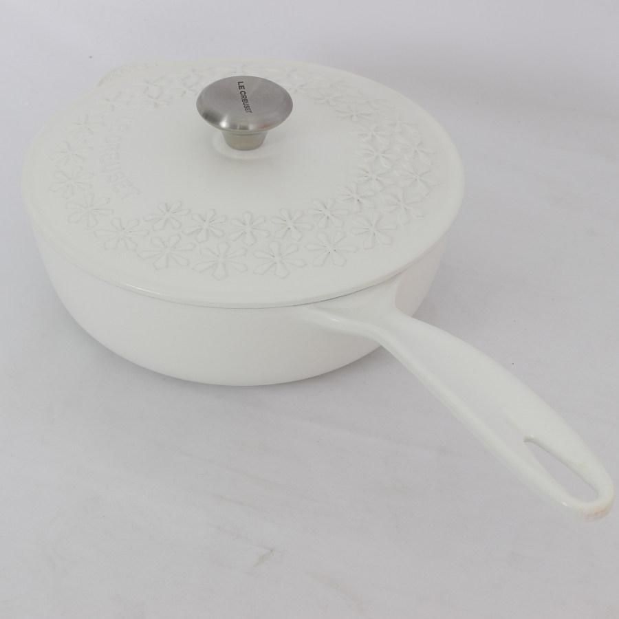 ルクルーゼ ソーシエ フラワーレリーフ 21＆ココットロンド20 レース