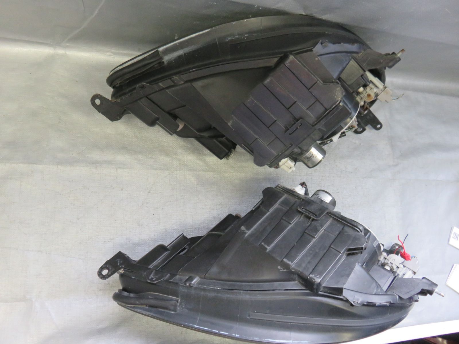 ☆STD6628/点灯OK ソアラ UZZ40 レクサス SC430 前期 ヘッド
