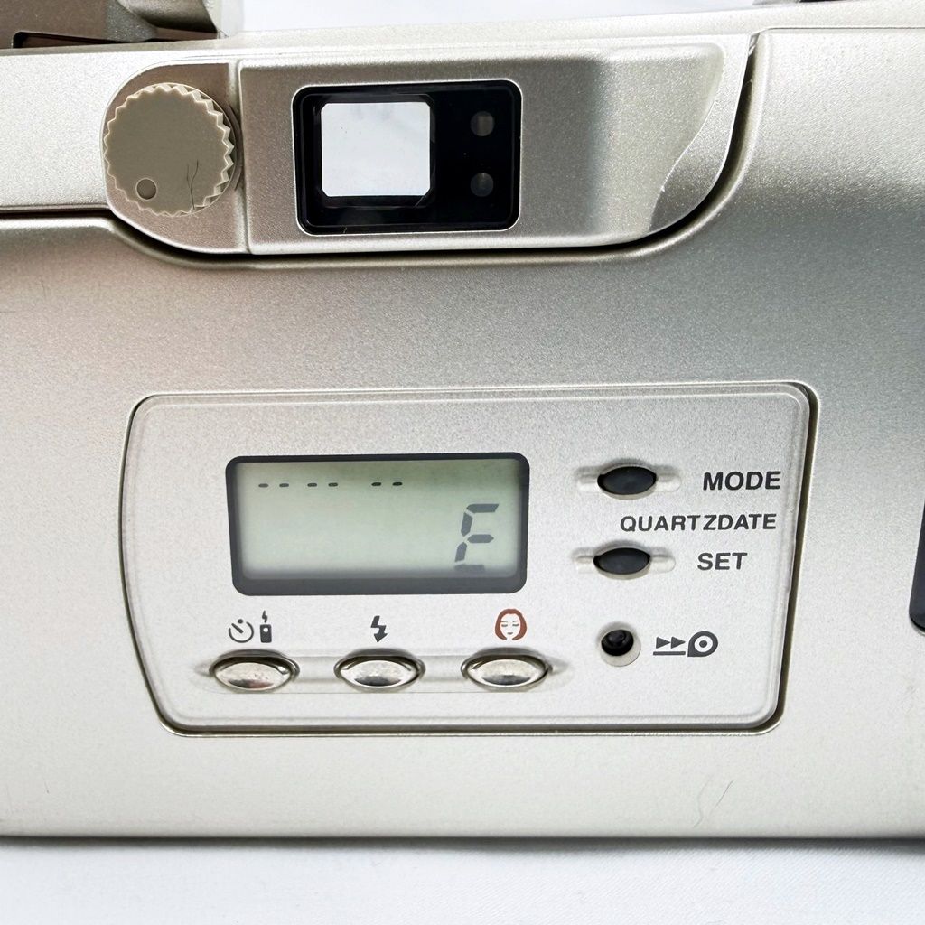 コンパクトフィルムカメラ