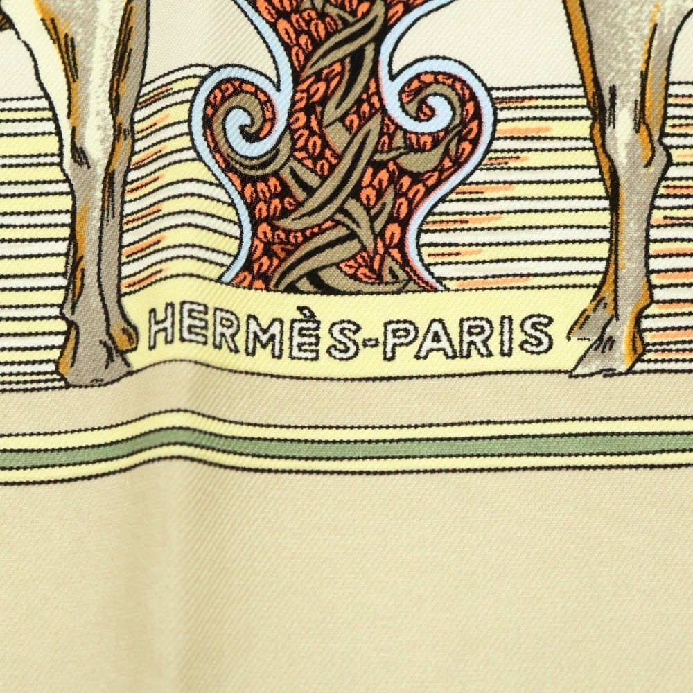 HERMES (エルメス) カレ90 Au filde la sole 絹糸の赴くままに
