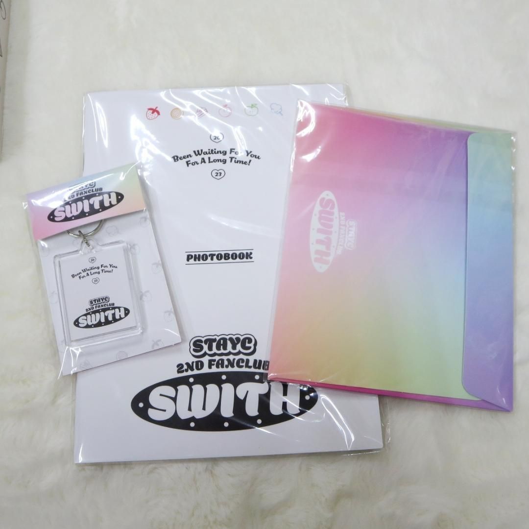 STAYC 2期 ファンクラブ SWITH メンバーシップキットz32394 STAYC
