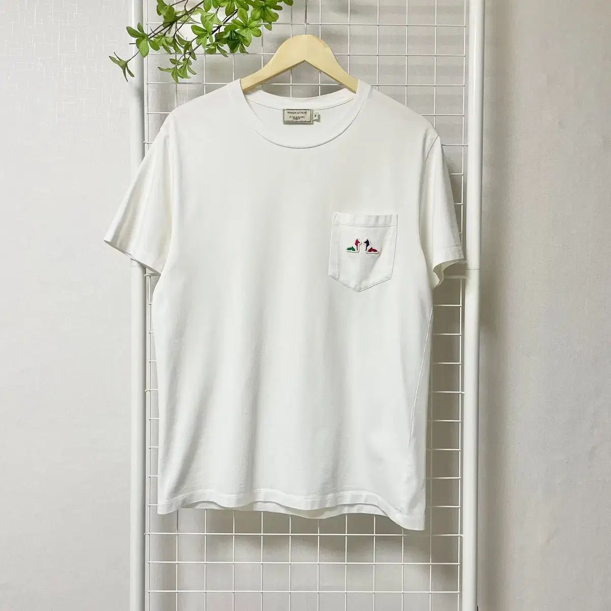 Maison Kitsuné(メゾンキツネ) マルチカラーパッチ 半袖 白 WK ー 0412