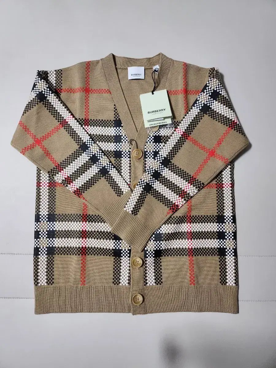 しただけです 本物 Burberry Kids バーバリーキッズ カーディガン 10y