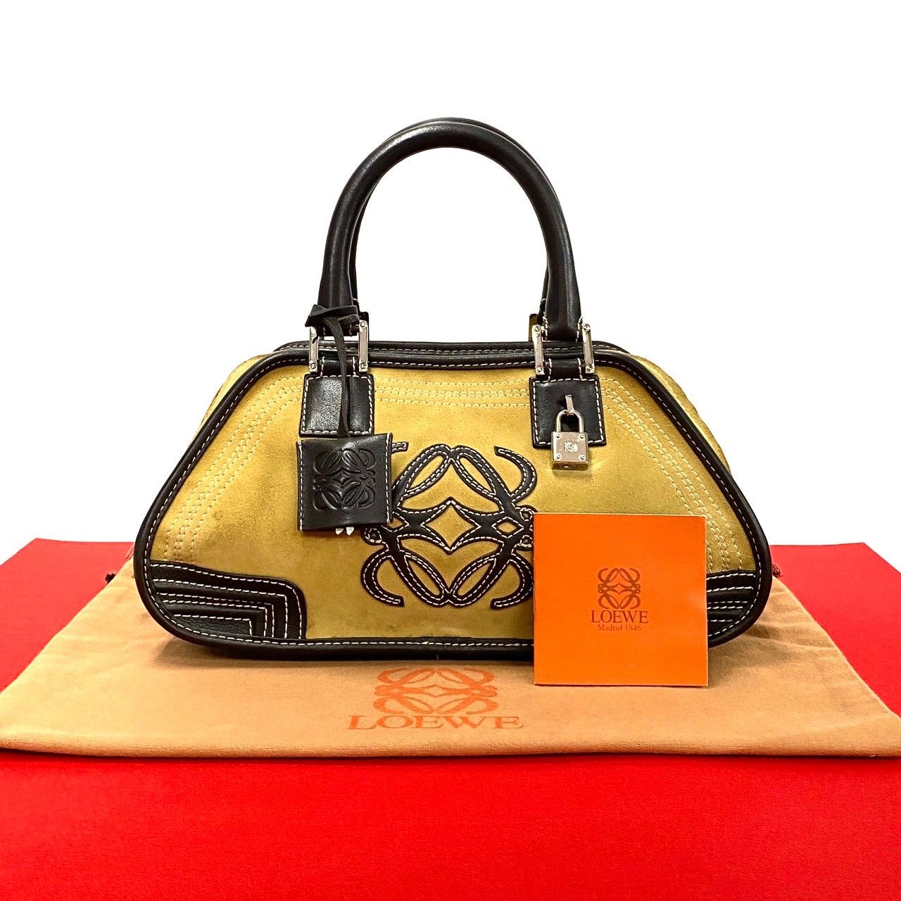 極 美品 カデナ 鍵 クロシェット付 LOEWE ロエベ アナグラム