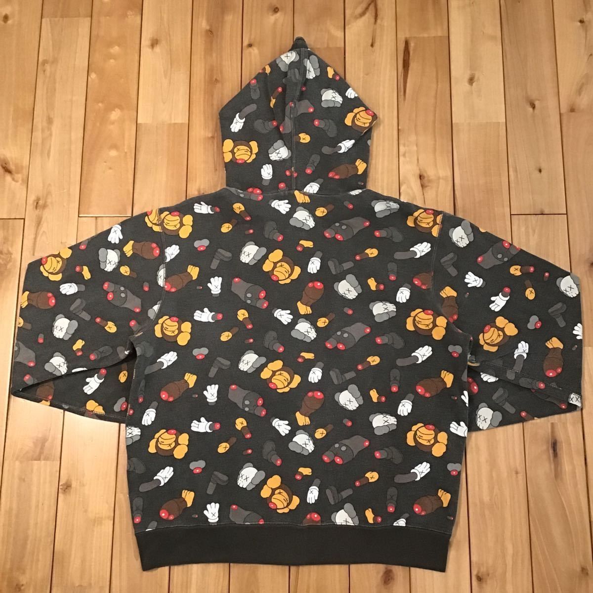 BAPE KAWS マイロ パーカー ベイプ ape 000000007118 - メルカリ