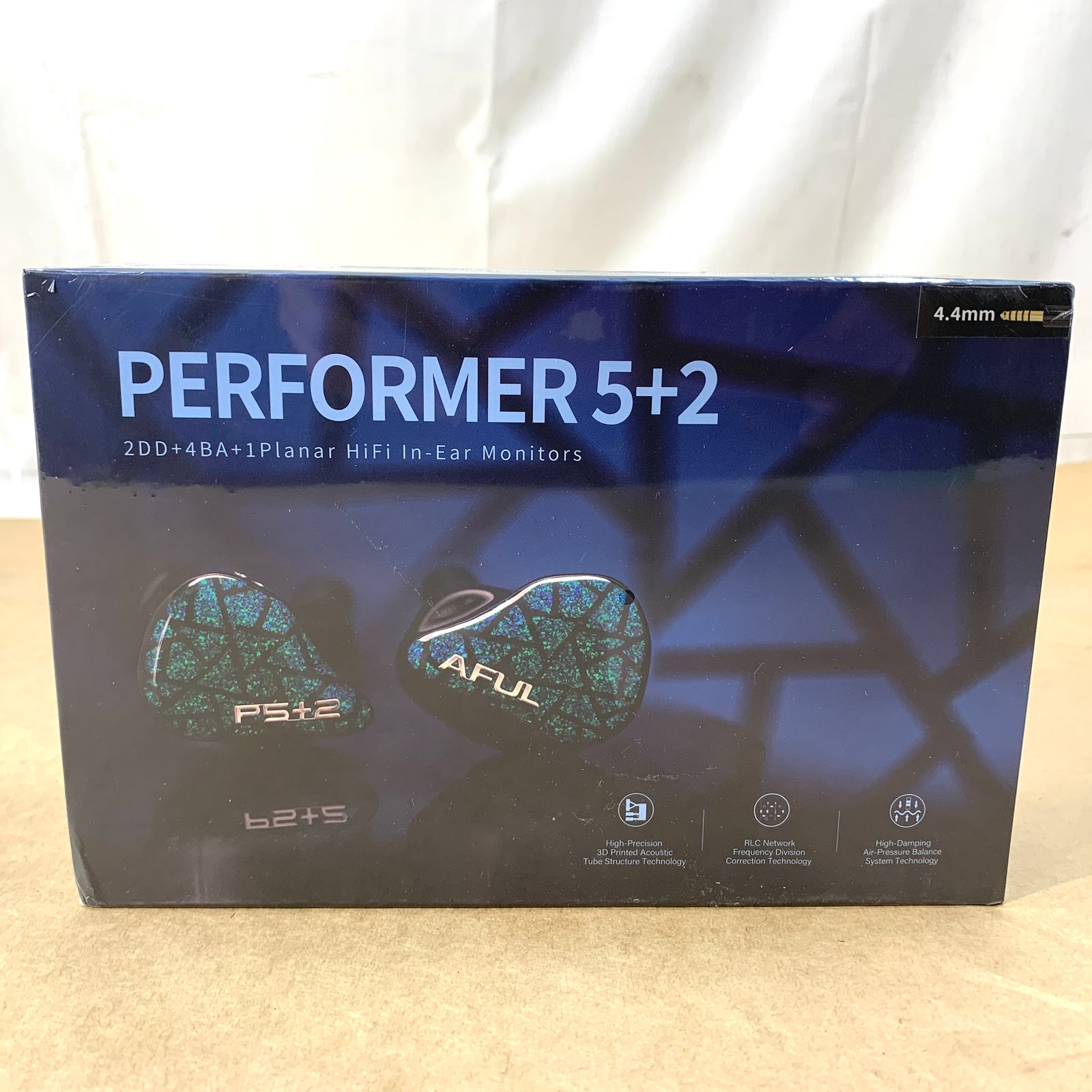Performer 5
