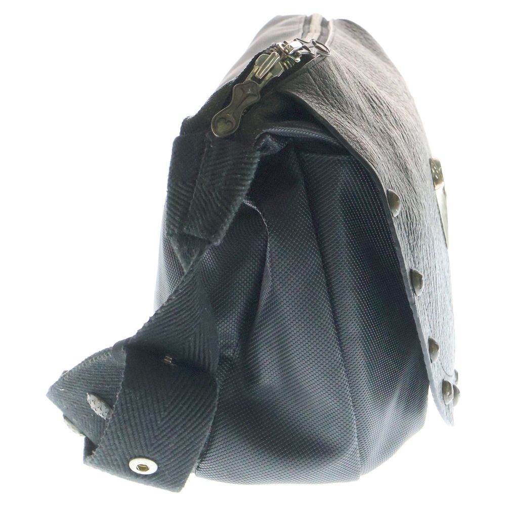 THUG CLUB (サグクラブ) Dragon Messnger Bag スタッズ