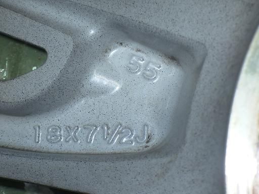 E52エルグランド純正 18インチ