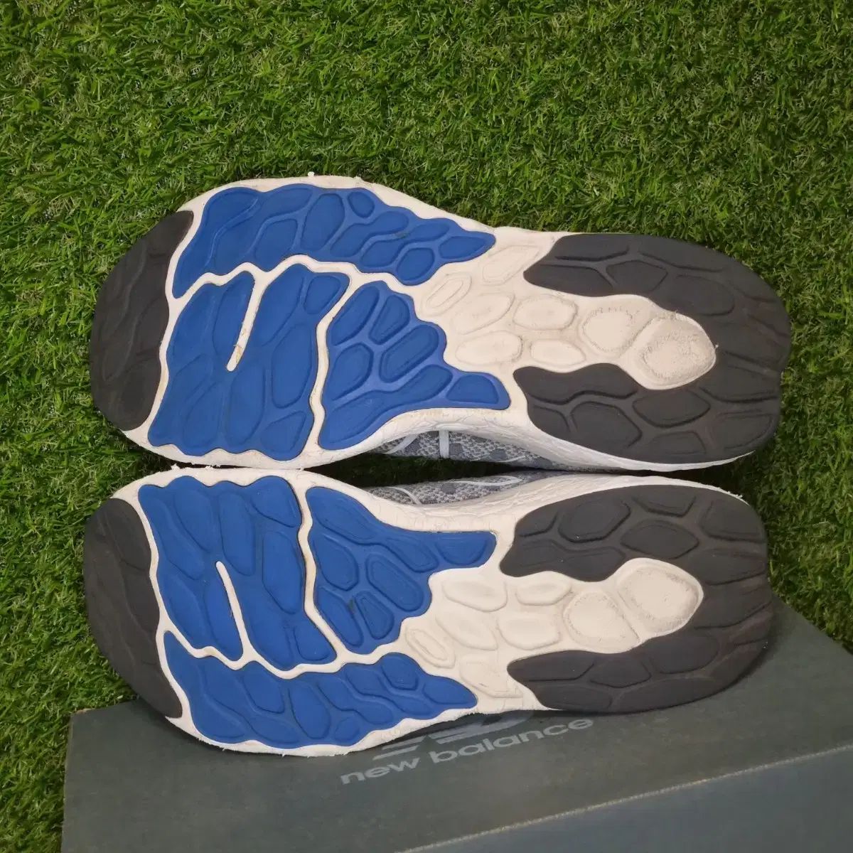 ニューバランス