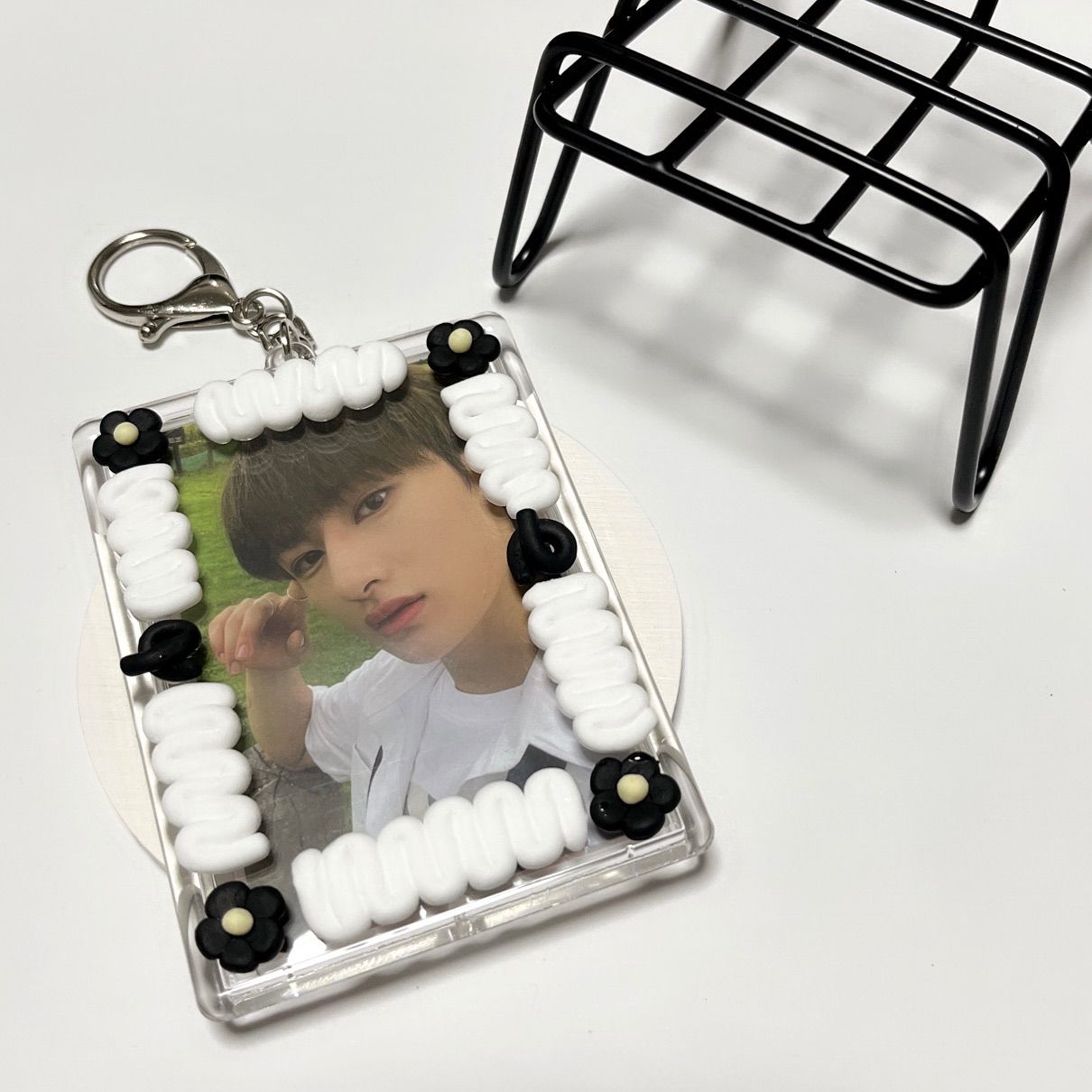 ⑵B8/クレイデコ/韓国/ジャニオタ/硬質ケース/トレカケース