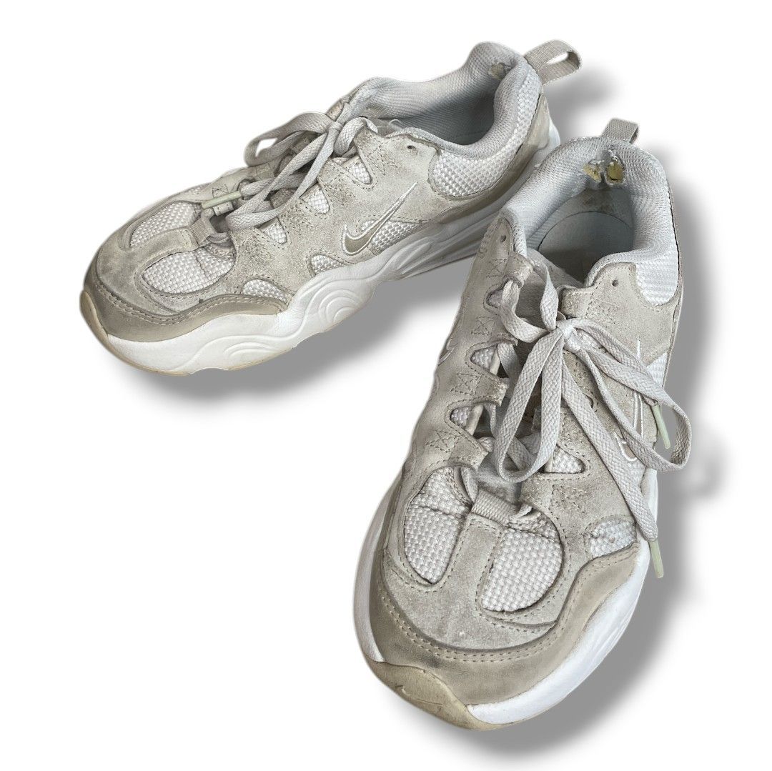 NIKE Tech Hera ナイキ テックヘラ DR9761-002 薄灰 ライトグレー 