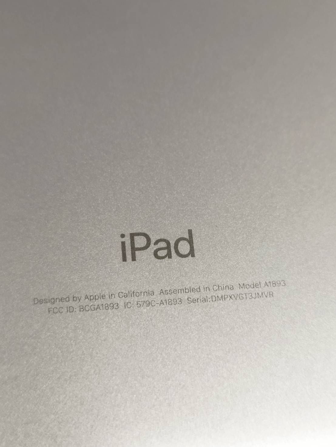 Wi-Fiモデル】iPad 第6世代/A1893/32GB〈MRJN2J/A〉 【公式通販】