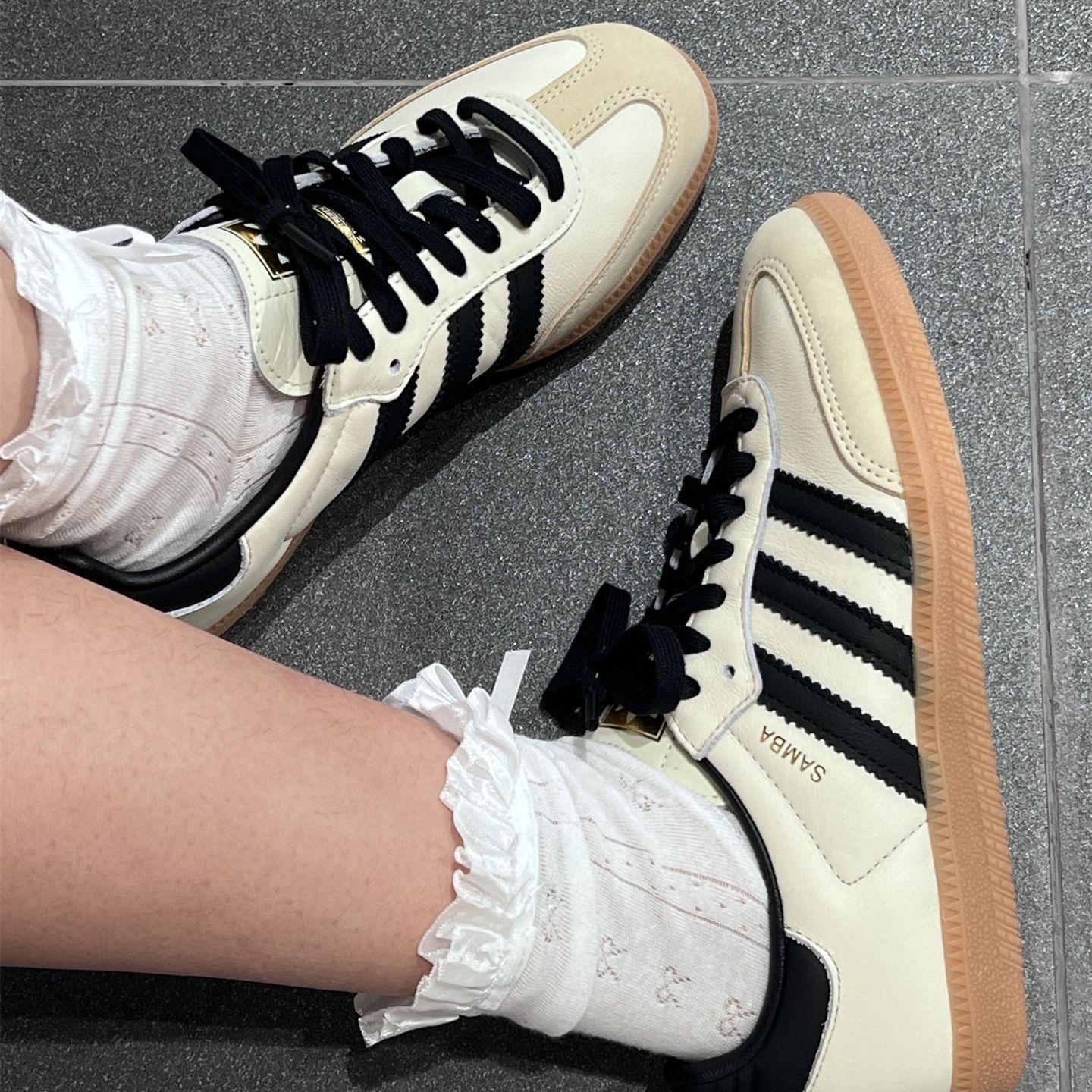 adidas SAMBA originals サンバ OG スニーカーメンズ レディース 男女兼用クリームホワイト/コアブラック/サンドストレータ"