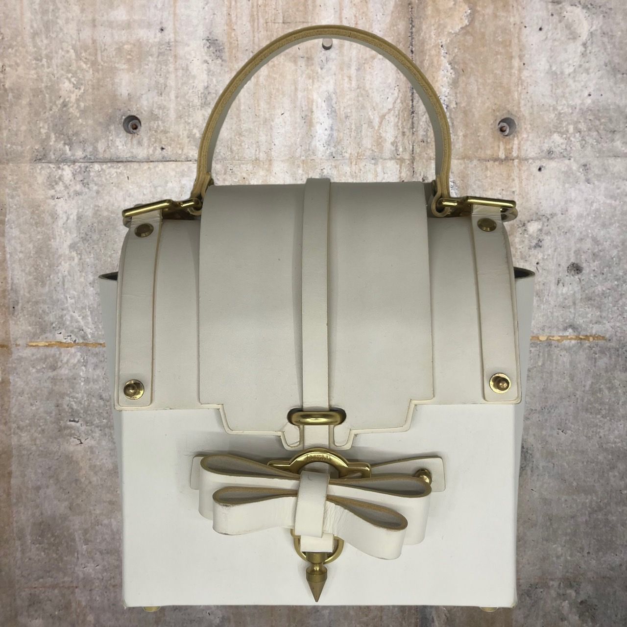 niels peeraer(ニールスペラール) 2wayレザーショルダーバッグ