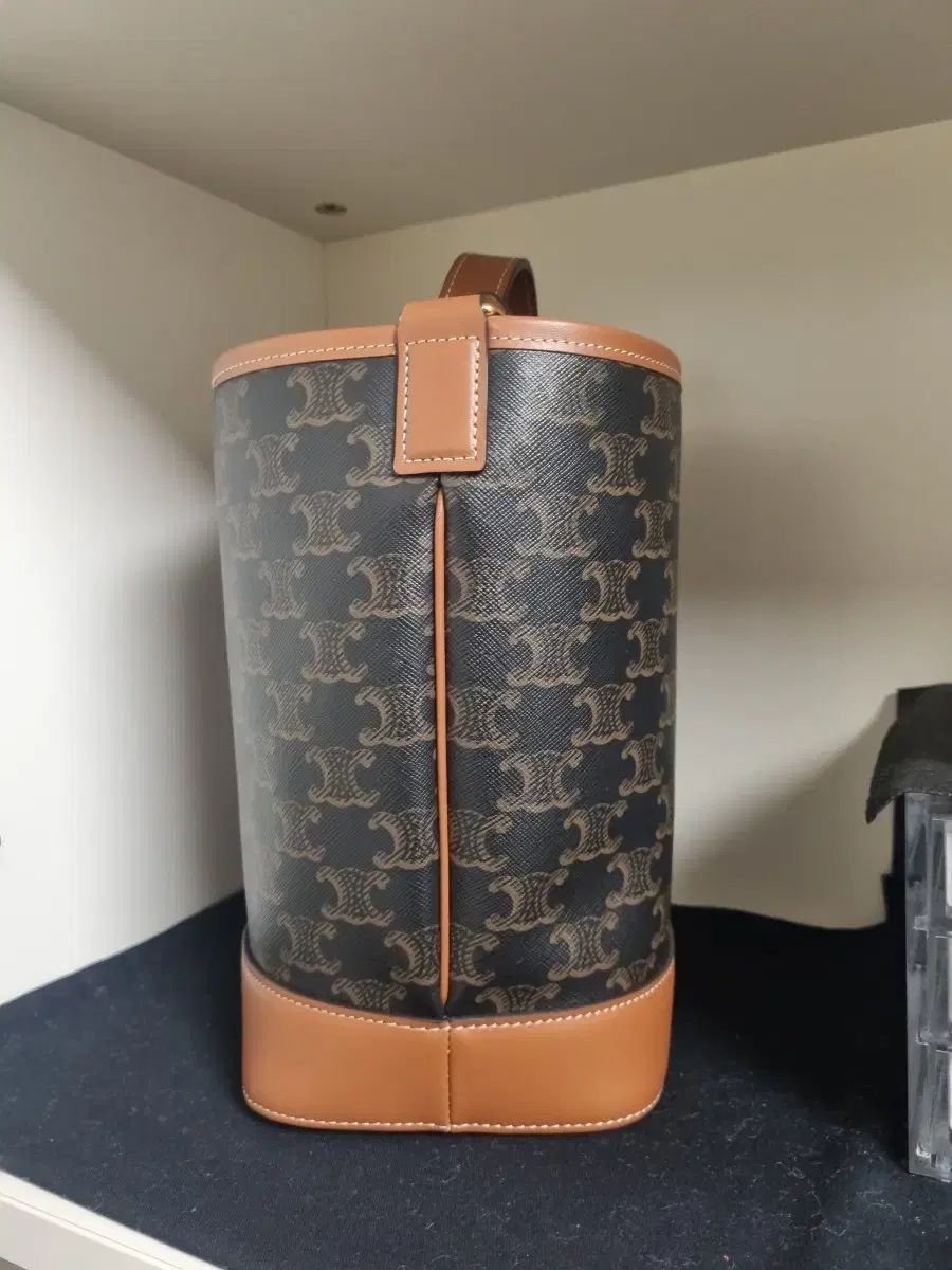 Celine セリーヌ バケット スモール タン