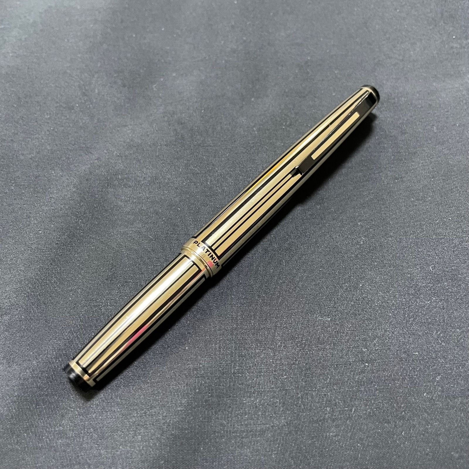 PLATINUM 18k　細軟刻印 プラチナ万年筆　　12cm　ヴィンテージ PLATINUM プラチナ ポケットステンレス 細軟 18k ヴィンテージ 万年筆