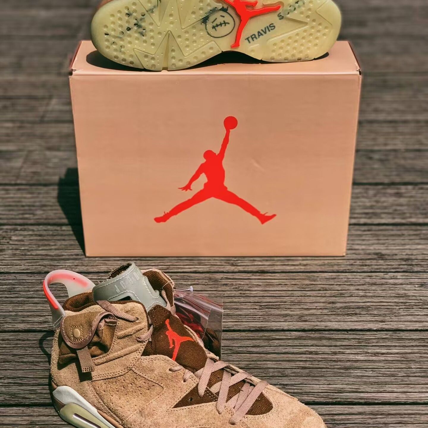 新品 Travis Scott x Air Jordan 6 AJ6 TS DH0690-200 トラヴィス・スコット × ナイキ エアジョーダン 6  レトロ ブリティッシュ カーキ/セイル-ブライト クリムゾン - メルカリ