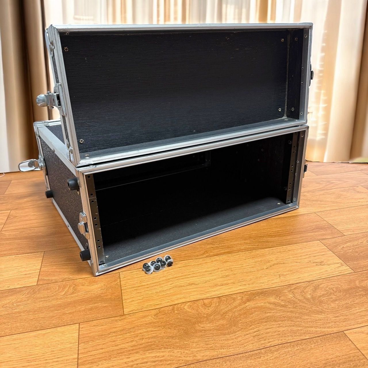 B☆送料無料 4Uラックケース 内寸 38×48×18 cm ネジ付き 外寸 50