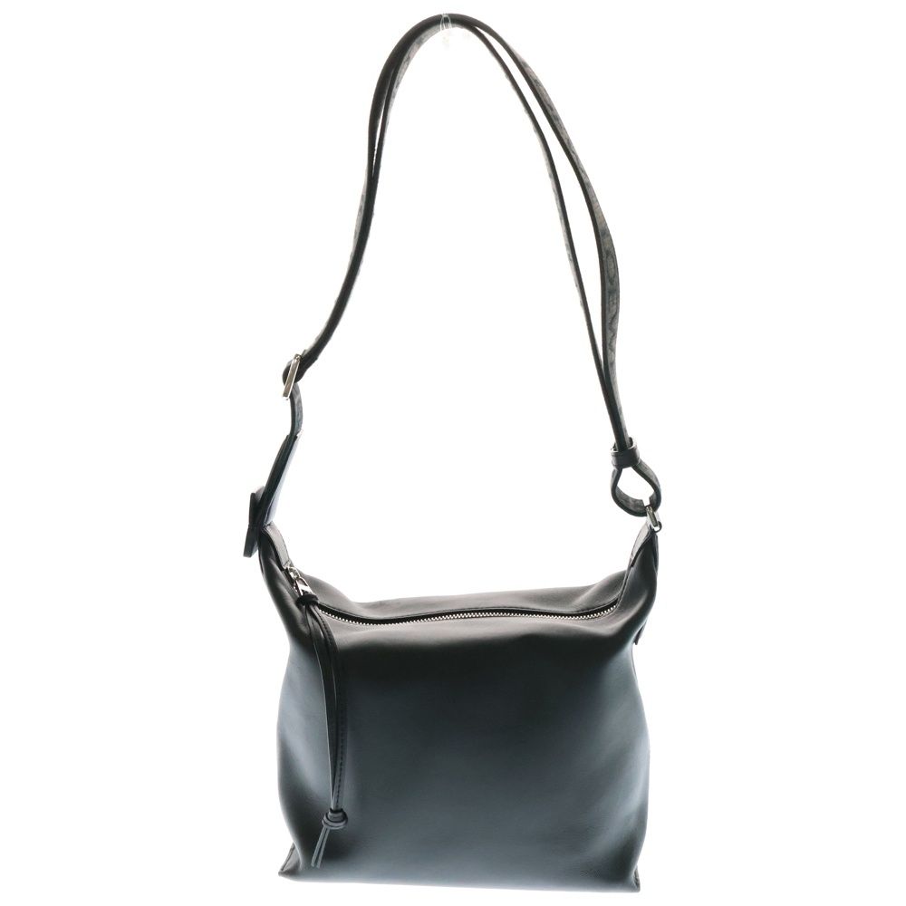 ロエベ LOEWE キュービィ スモール ショルダーバッグ 三越伊勢丹 | LOEWE/ロエベ通販 | キュービィ クロスボディ