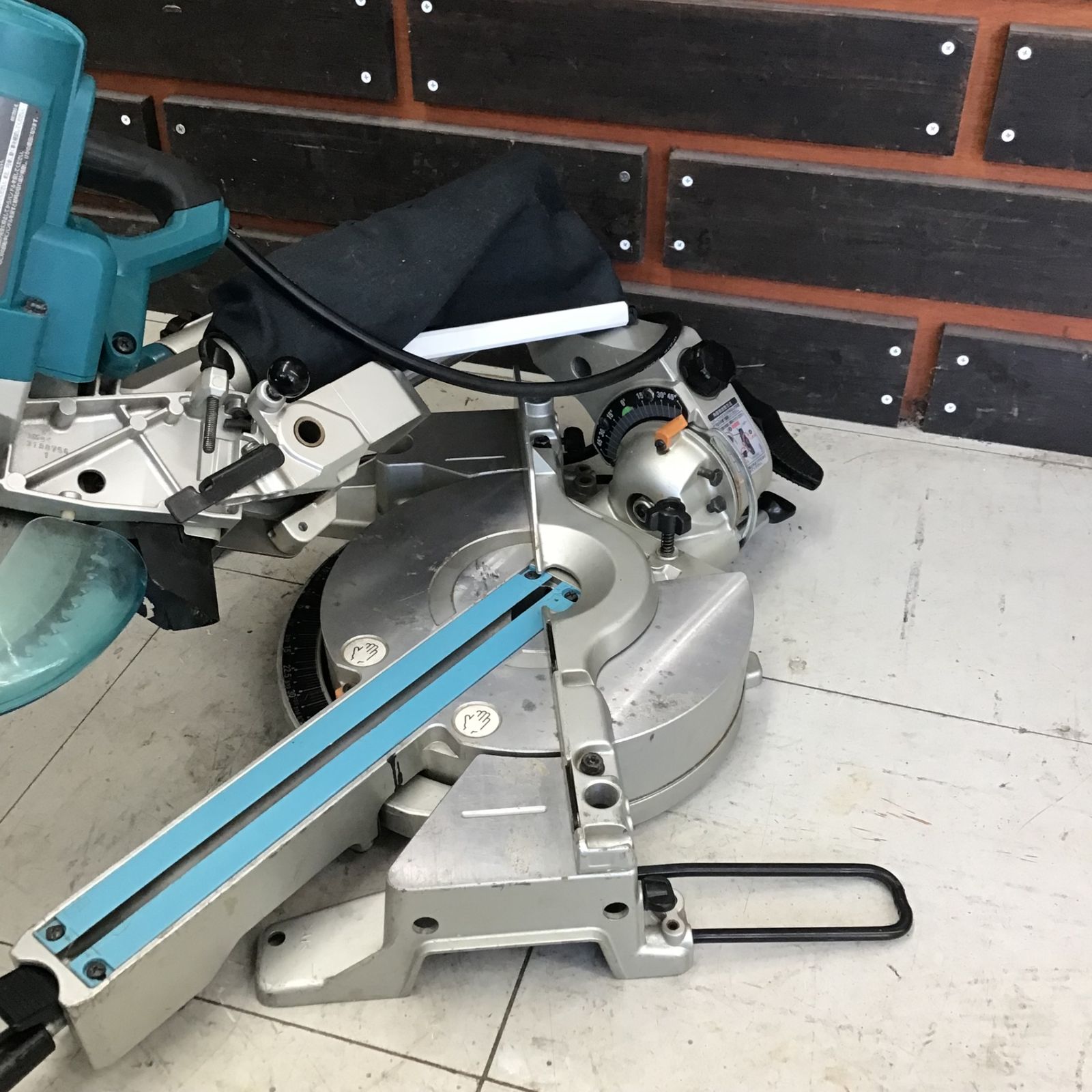 現状品】 マキタ/makita スライドマルノコ LS0717FL 【鴻巣店】 - メルカリ