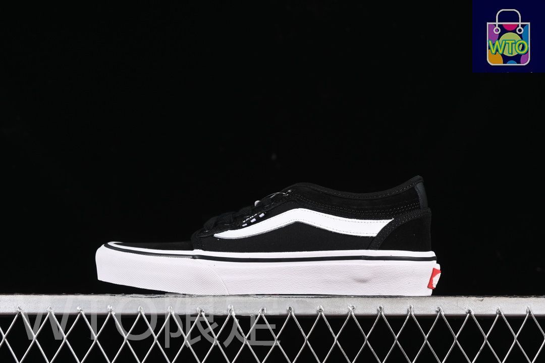 今日 VANS Chukka ミニパン ブラック - ホワイト スポーツ キャンバス ヴァン化 スニーカー 送料無料 在庫 の な価格です