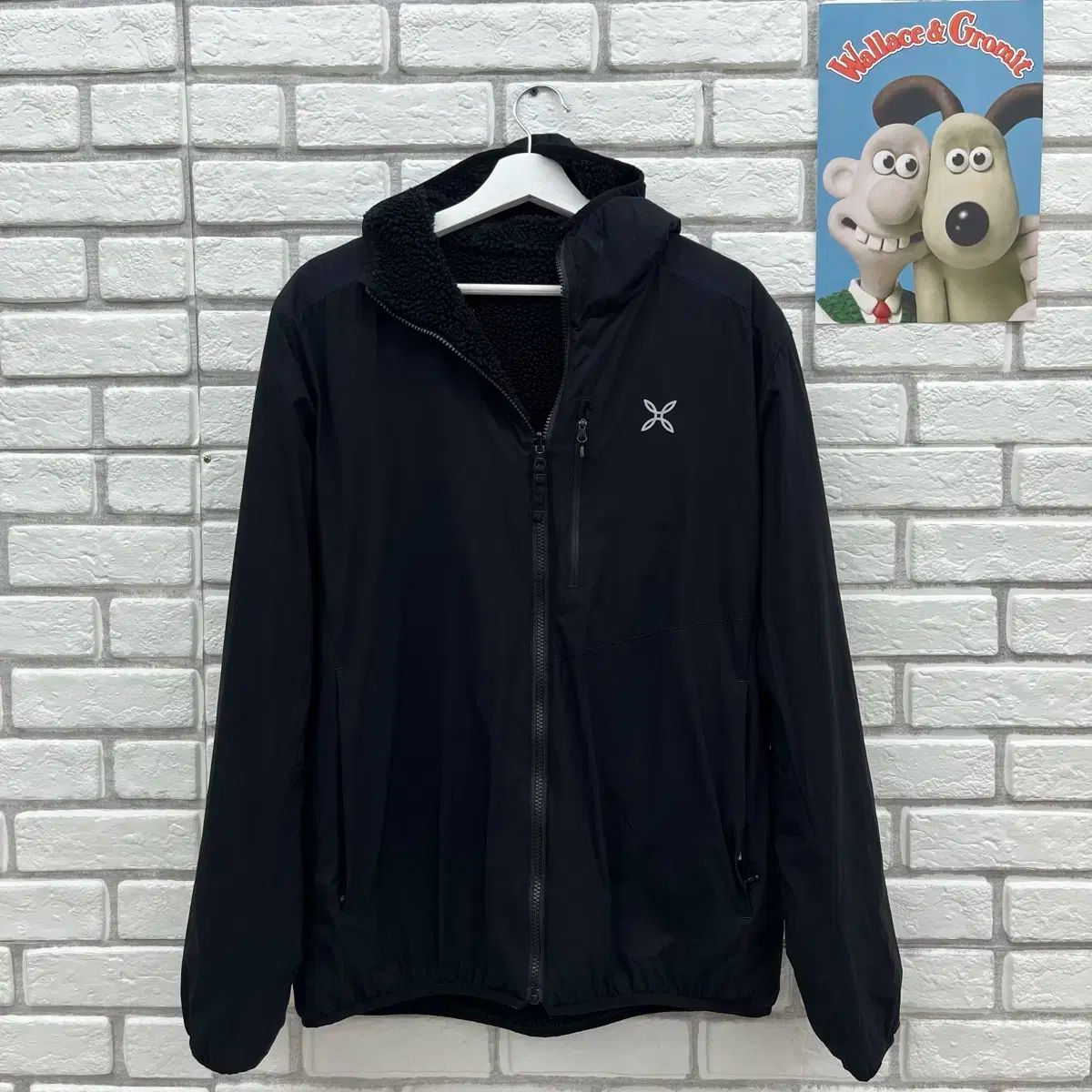 モンチュラ ブラック リバーシブル フード ジャケット - L 100