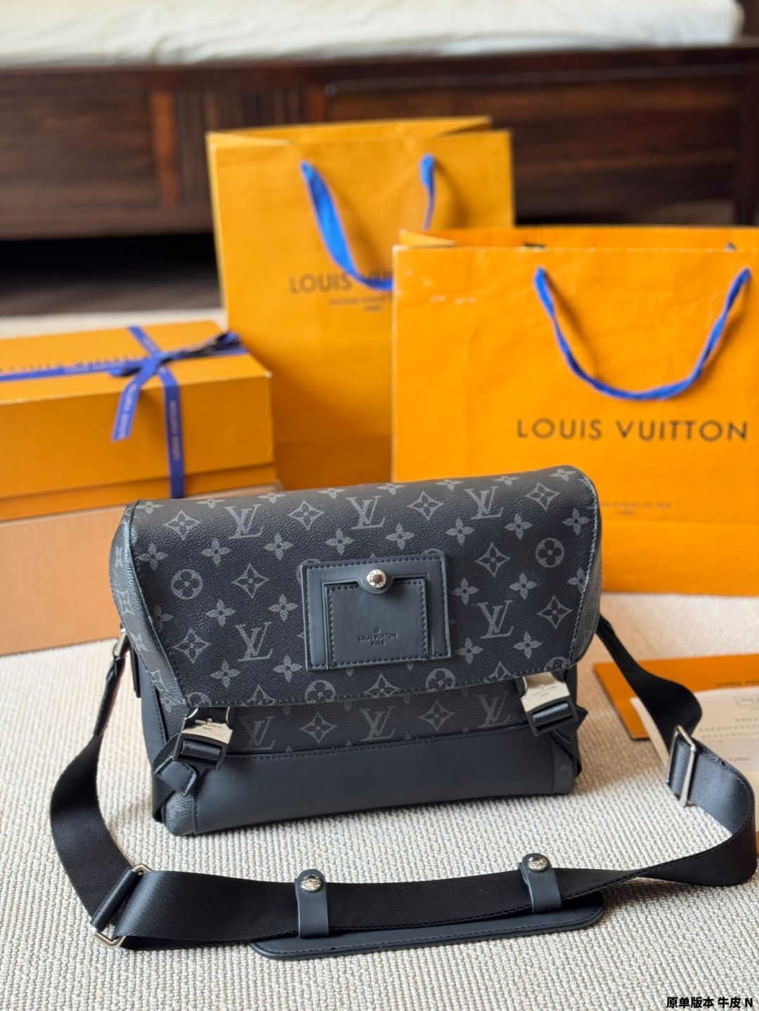 美品【ルイヴィトン】モノグラムボヤージュPMメッセンジャーBAG メッセンジャー・ヴォワヤージュ PM モノグラム・シャドウ｜ルイ